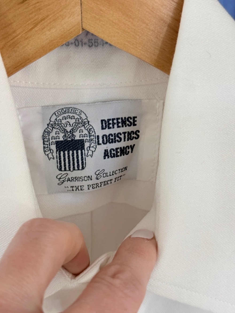Defense Logistics Agency Garrison Collection Short Sleeve White 521 Shirt - Picture 3 of 7